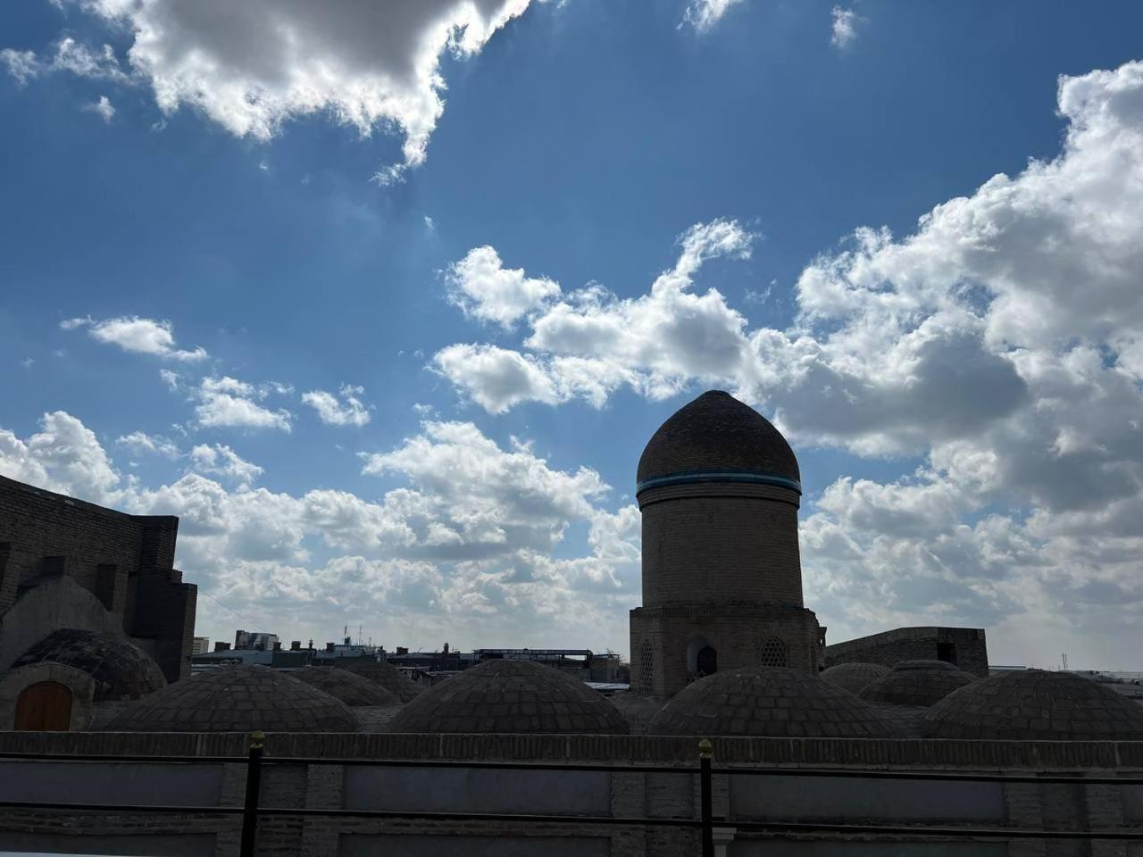 מלון בוקורו Ikat Terrace מראה חיצוני תמונה