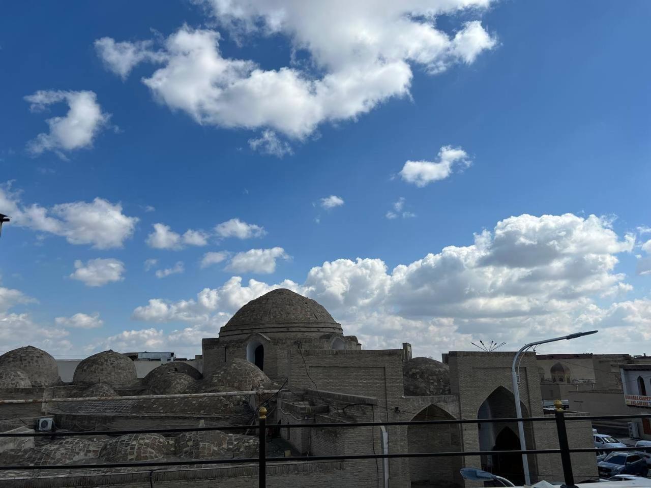 מלון בוקורו Ikat Terrace מראה חיצוני תמונה